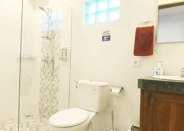 Bali Shalom Guest House Maison d'hôtes *